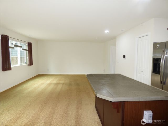 2720 13th Avenue NW, Puyallup, WA 98371