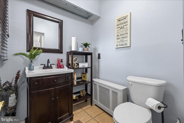 218 SANHICAN DR, Trenton, NJ 08618