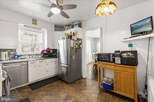 218 SANHICAN DR, Trenton, NJ 08618