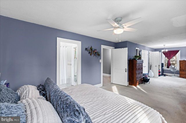 218 SANHICAN DR, Trenton, NJ 08618