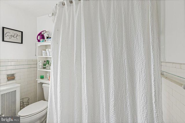 218 SANHICAN DR, Trenton, NJ 08618