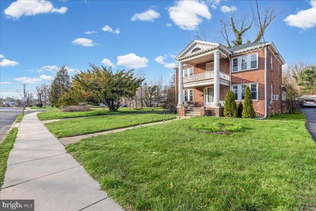 218 SANHICAN DR, Trenton, NJ 08618