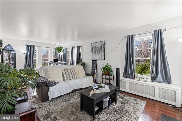 218 SANHICAN DR, Trenton, NJ 08618