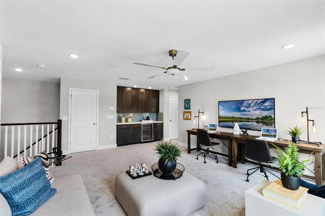 687 EMERALD GROVE DRIVE, Apopka, FL 32703