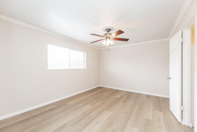 2101 Fountain View Drive 46C, Houston, TX 77057