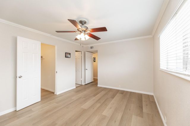 2101 Fountain View Drive 46C, Houston, TX 77057