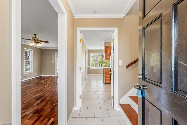 4 Holdsworth Court, Greensboro, NC 27455