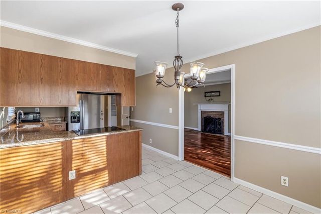 4 Holdsworth Court, Greensboro, NC 27455