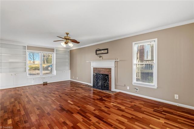 4 Holdsworth Court, Greensboro, NC 27455