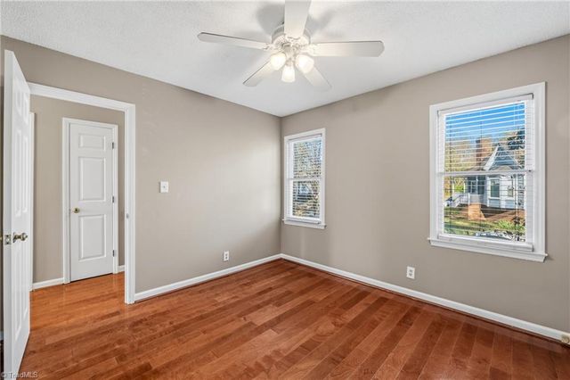 4 Holdsworth Court, Greensboro, NC 27455