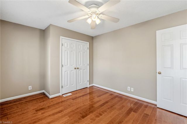 4 Holdsworth Court, Greensboro, NC 27455