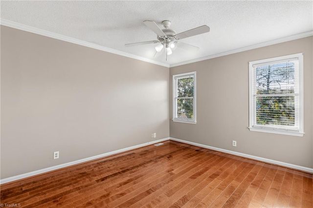 4 Holdsworth Court, Greensboro, NC 27455