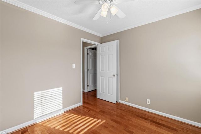 4 Holdsworth Court, Greensboro, NC 27455