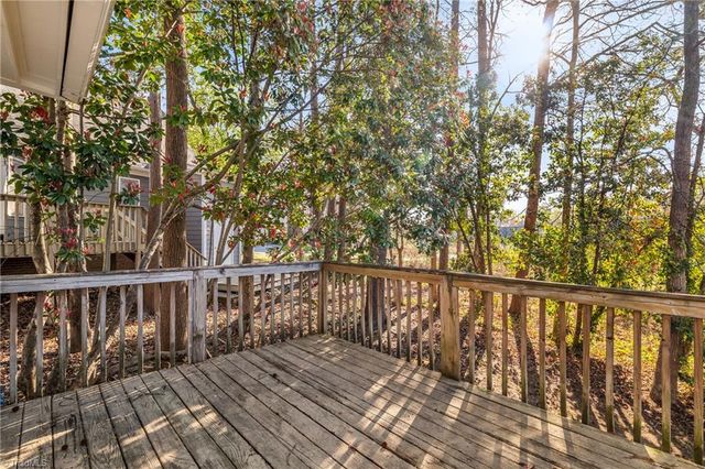 4 Holdsworth Court, Greensboro, NC 27455