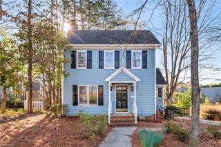 4 Holdsworth Court, Greensboro, NC 27455