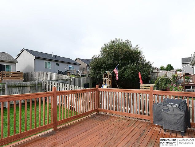 14467 Knudsen Street, Bennington, NE 68007