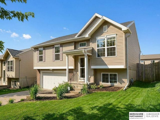 14467 Knudsen Street, Bennington, NE 68007