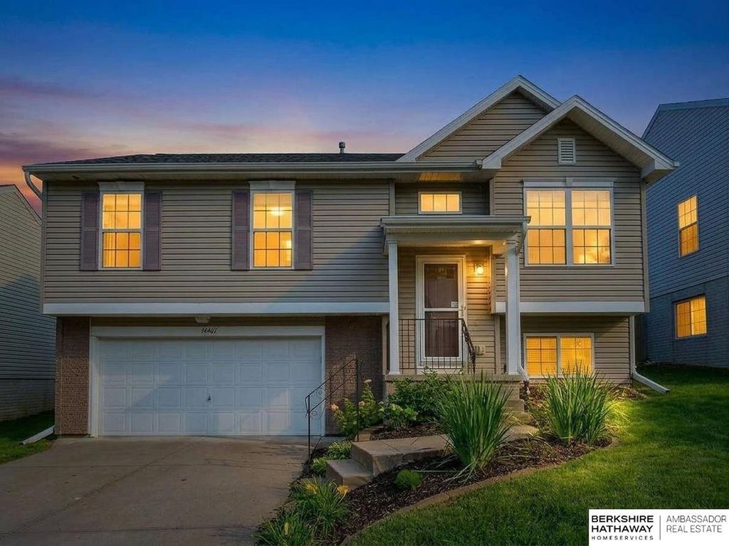 14467 Knudsen Street, Bennington, NE 68007