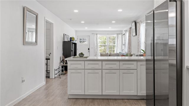 31 Douglas Avenue, Providence, RI 02908