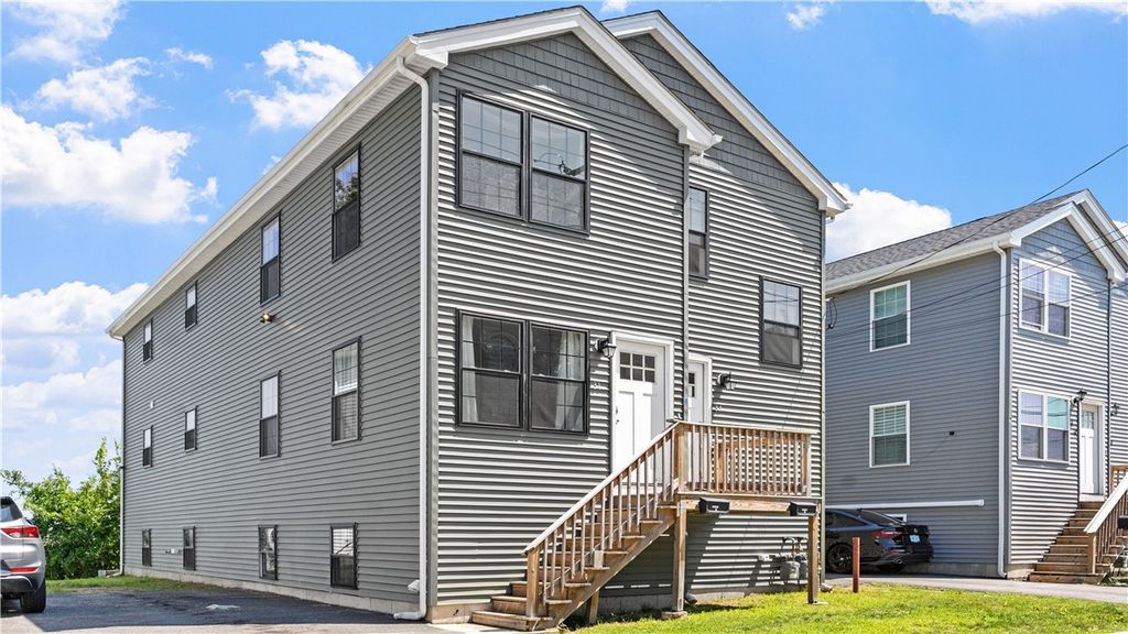 31 Douglas Avenue, Providence, RI 02908