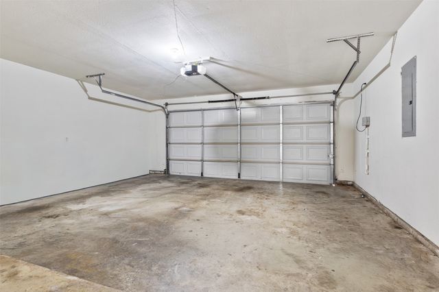 6136 Lochmoor Drive, Fort Worth, TX 76179