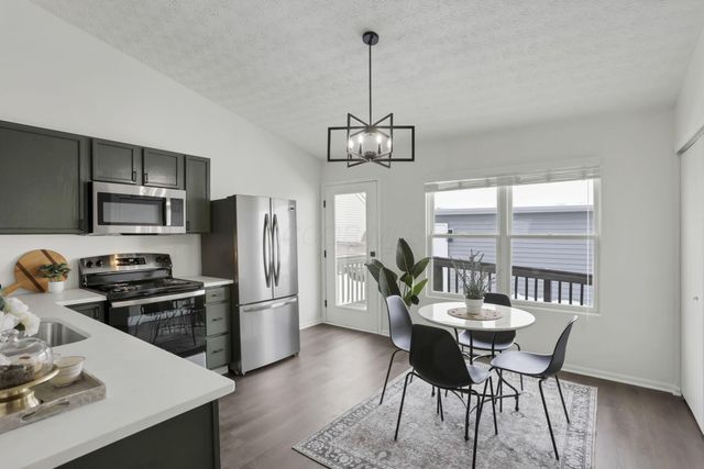 5508 Arklow Way, 117, Canal Winchester, OH 43110