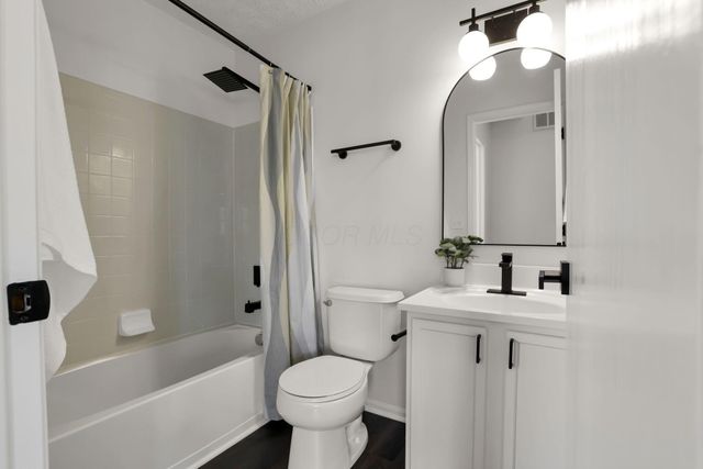 5508 Arklow Way, 117, Canal Winchester, OH 43110