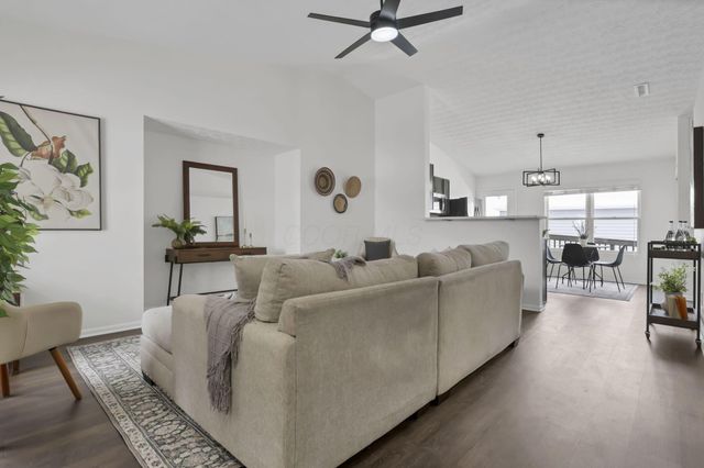 5508 Arklow Way, 117, Canal Winchester, OH 43110