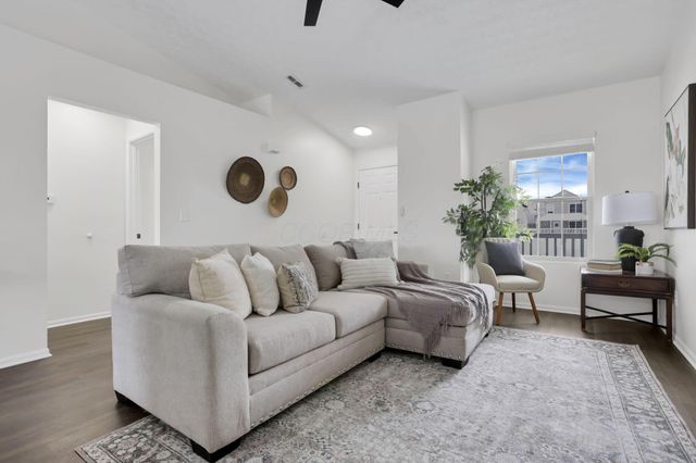 5508 Arklow Way, 117, Canal Winchester, OH 43110