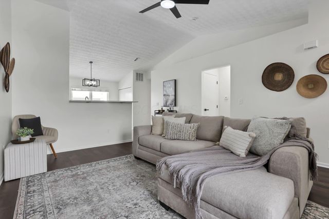 5508 Arklow Way, 117, Canal Winchester, OH 43110