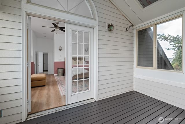 1646 Wind Dancer Place, Coupeville, WA 98239