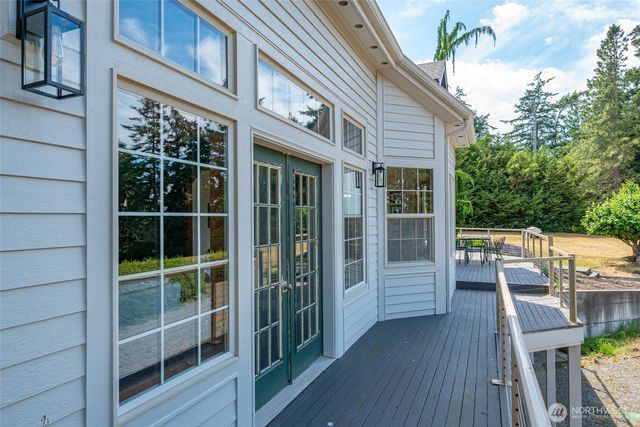 1646 Wind Dancer Place, Coupeville, WA 98239