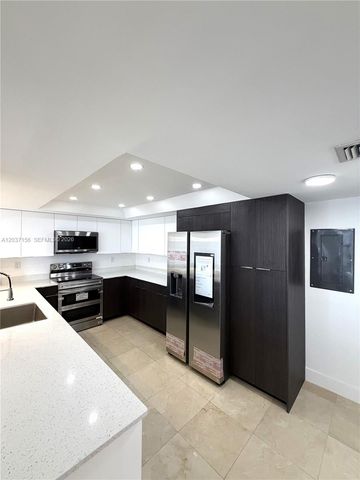 520 Brickell Key Dr A1005, Miami, FL 33131