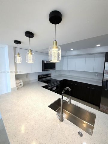 520 Brickell Key Dr A1005, Miami, FL 33131