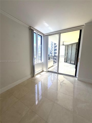 520 Brickell Key Dr A1005, Miami, FL 33131