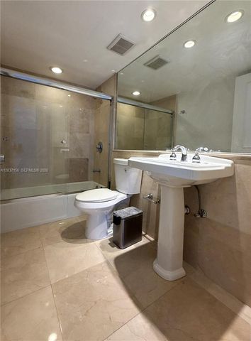 520 Brickell Key Dr A1005, Miami, FL 33131