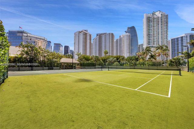 520 Brickell Key Dr A1005, Miami, FL 33131