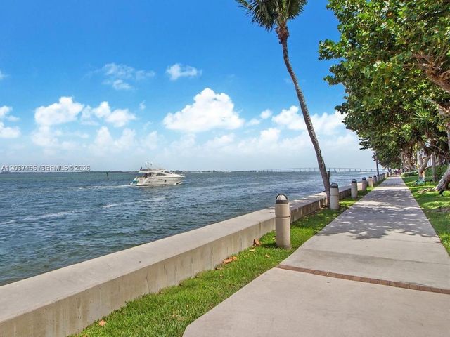 520 Brickell Key Dr A1005, Miami, FL 33131