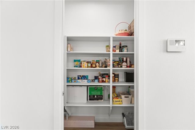 1422 Crimson Sunbird Avenue, North Las Vegas, NV 89084