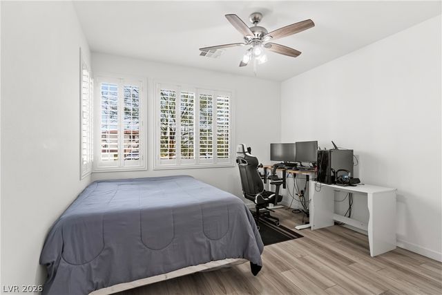 1422 Crimson Sunbird Avenue, North Las Vegas, NV 89084