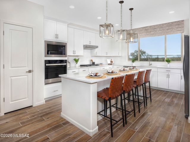 1483 E Cattle Graze Loop, Sahuarita, AZ 85629