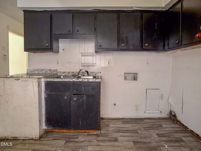 521 Locust Road, Hillsborough, NC 27278