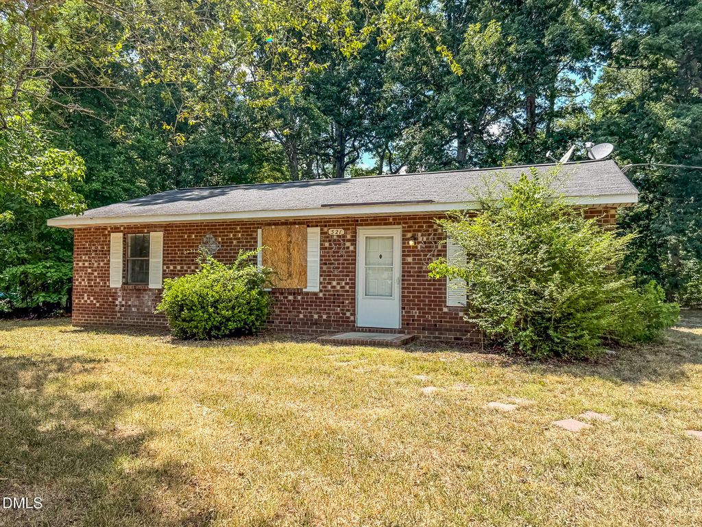 521 Locust Road, Hillsborough, NC 27278