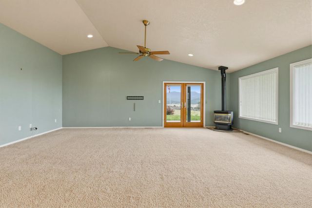 12445 Highway 140 E, Klamath Falls, OR 97603