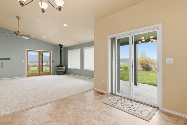 12445 Highway 140 E, Klamath Falls, OR 97603