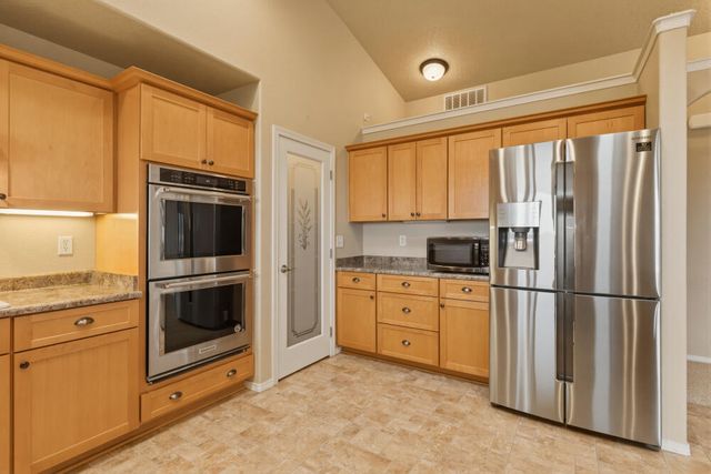 12445 Highway 140 E, Klamath Falls, OR 97603