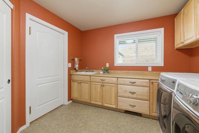 12445 Highway 140 E, Klamath Falls, OR 97603