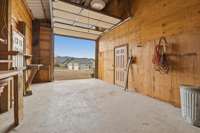 12445 Highway 140 E, Klamath Falls, OR 97603