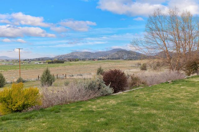 12445 Highway 140 E, Klamath Falls, OR 97603