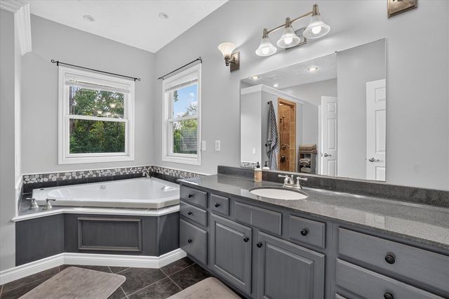 8444 Doe Avenue, Galesburg, MI 49053